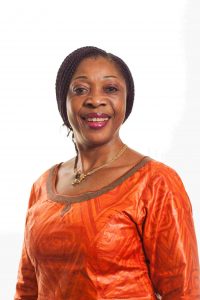 portrait de Rose Fotso gerante des centres du Vernet au Cameroun et nutritionniste à Douala